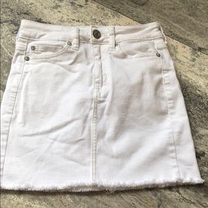 white denim skirt